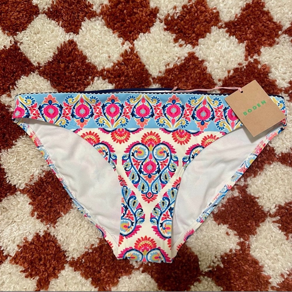 Boden Porto Swim Bottoms in Flora Stamp